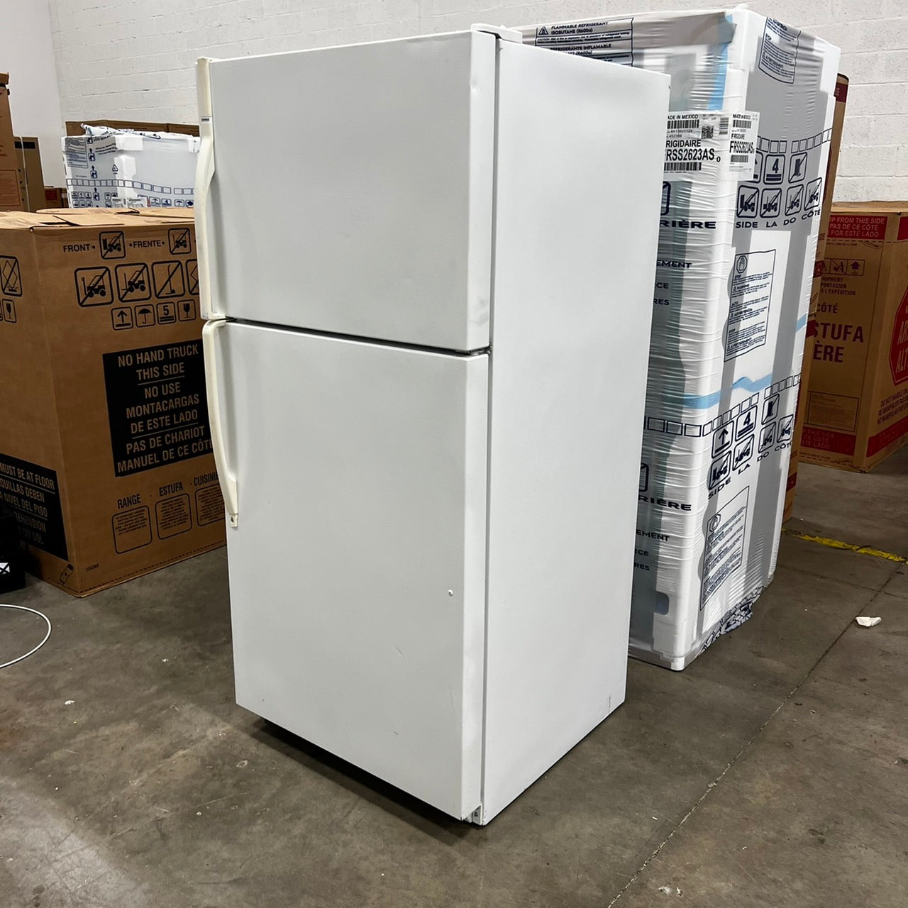Kenmore Top and Bottom Refrigerator Kenmore Top and Bottom Refrigerator